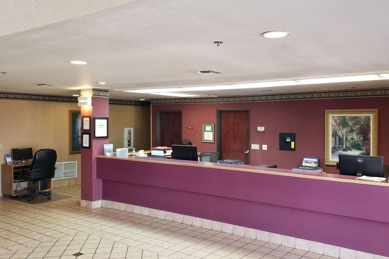 Travelodge By Wyndham Carlsbad Nm ภายนอก รูปภาพ