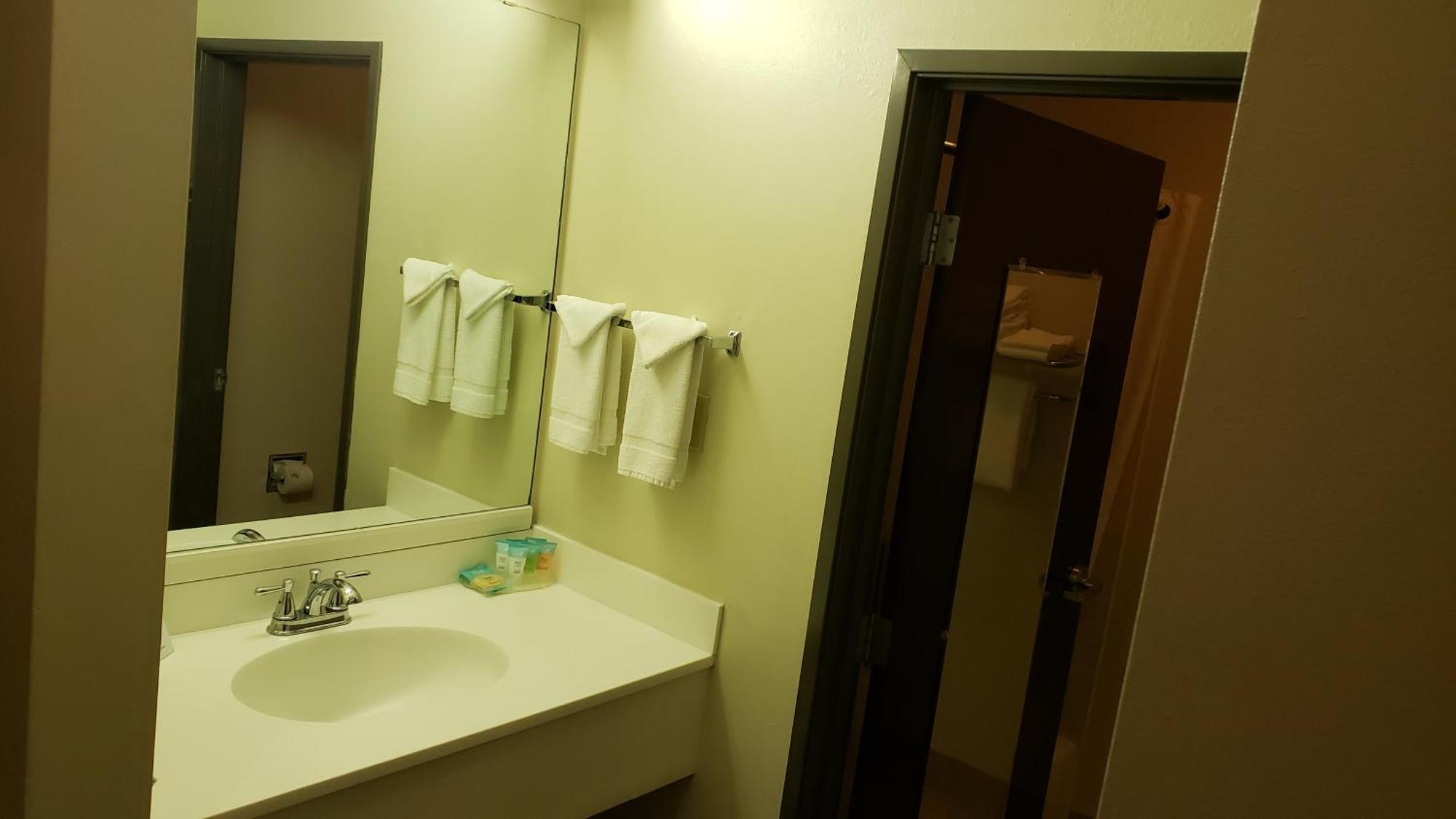 Travelodge By Wyndham Carlsbad Nm ภายนอก รูปภาพ